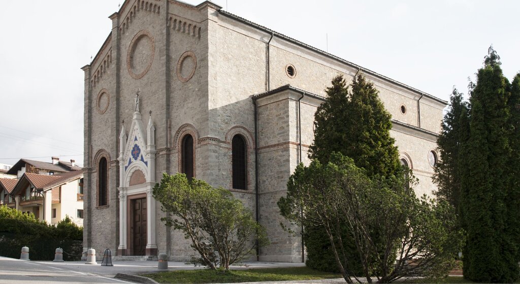 1. Chiesa Di Cristo Redentore   Libano | &copy; Marco Zucco ph, Archivio Provincia di Belluno