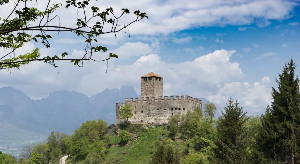2. Castello Di Zumelle | &copy; Marco Zucco ph, Archivio Provincia di Belluno