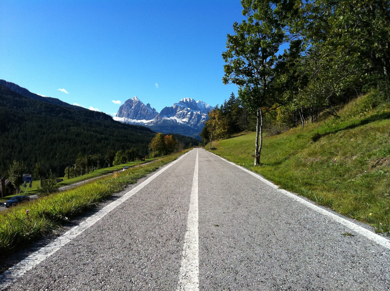 Lunga Via Delle Dolomiti