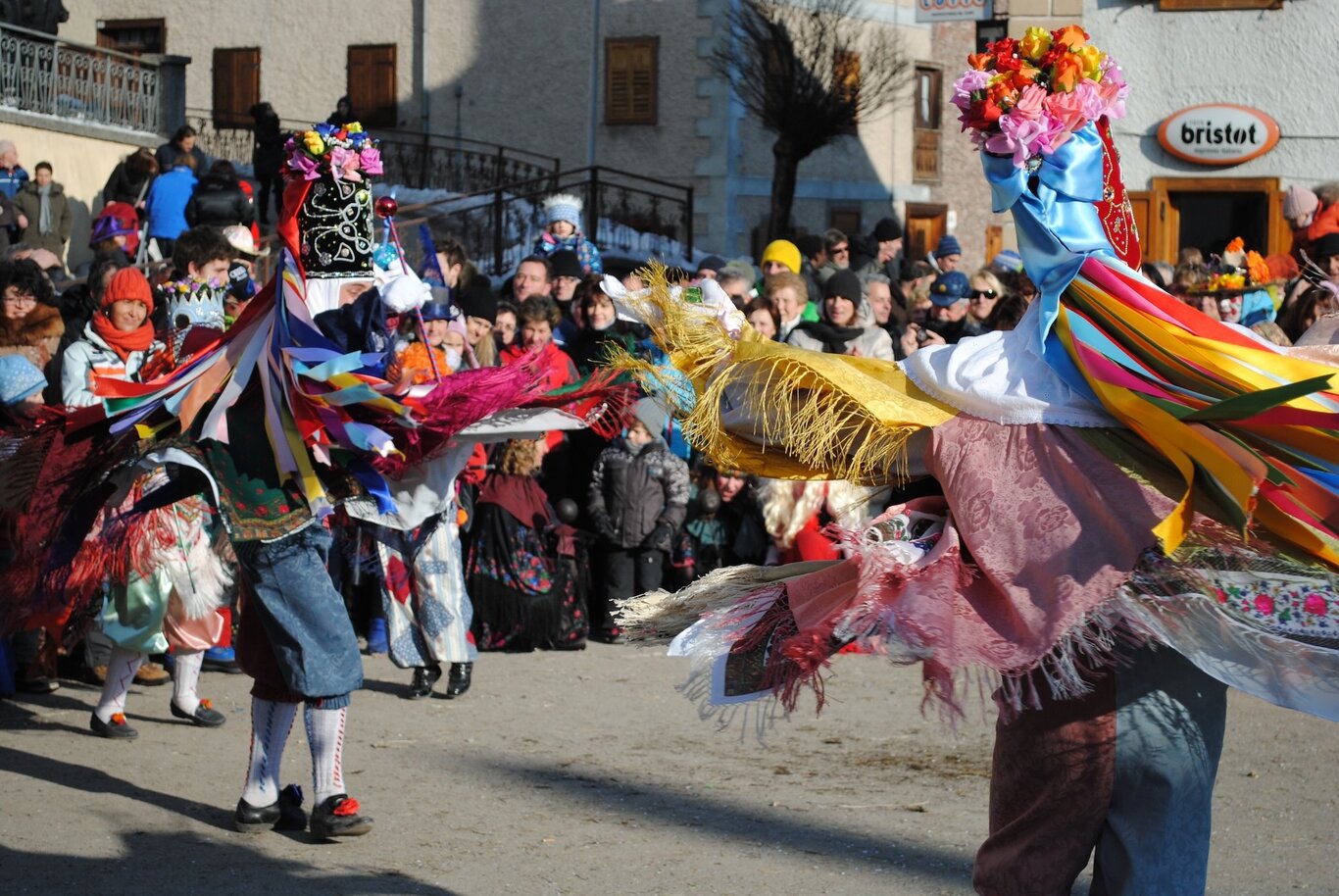Carnevale Comelico | © Archivio Dmo Dolomiti Bellunesi "Santä Ploniä" in Dosoledo | © Archivio Dmo Dolomiti Bellunesi