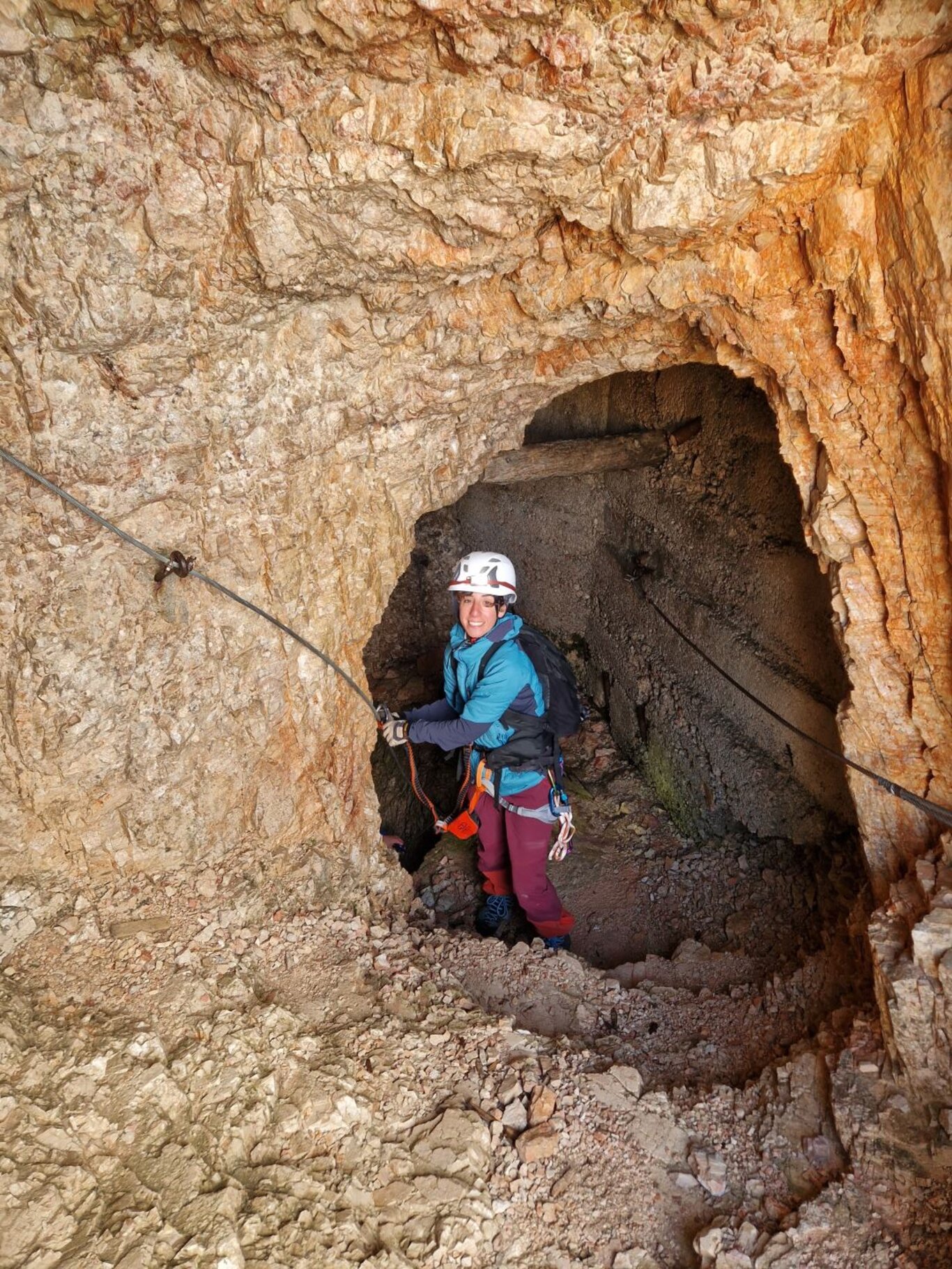 Escursione In Grotta Escursione In Grotta