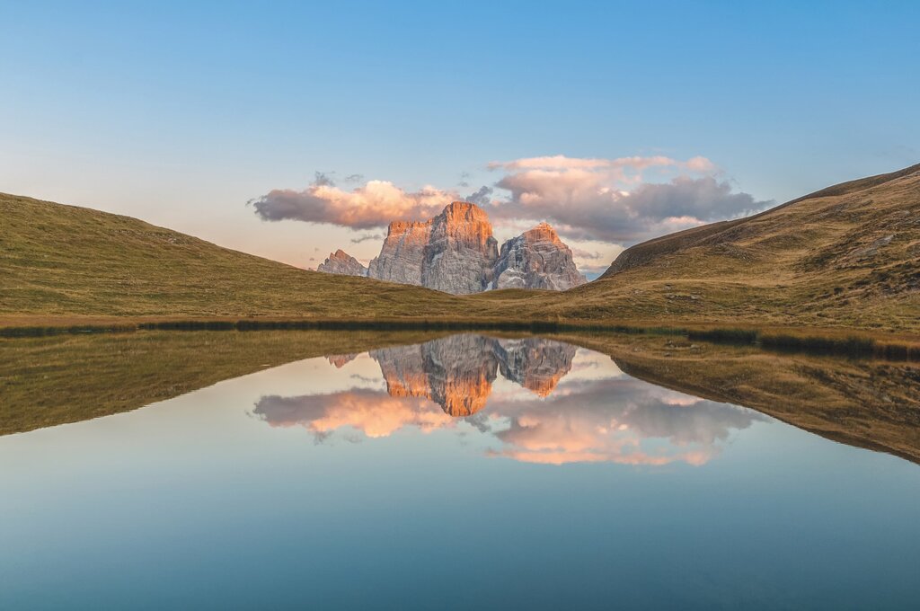 Ivan Cagnati LO SPECCHIO DEL PELMO Lago Delle Baste