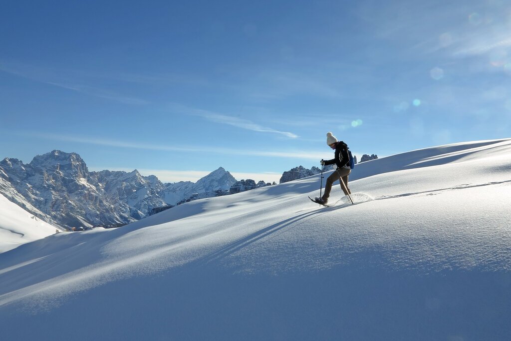 Snowshoeing Cortina Credits Guidedolomiti.com (6) (1)
