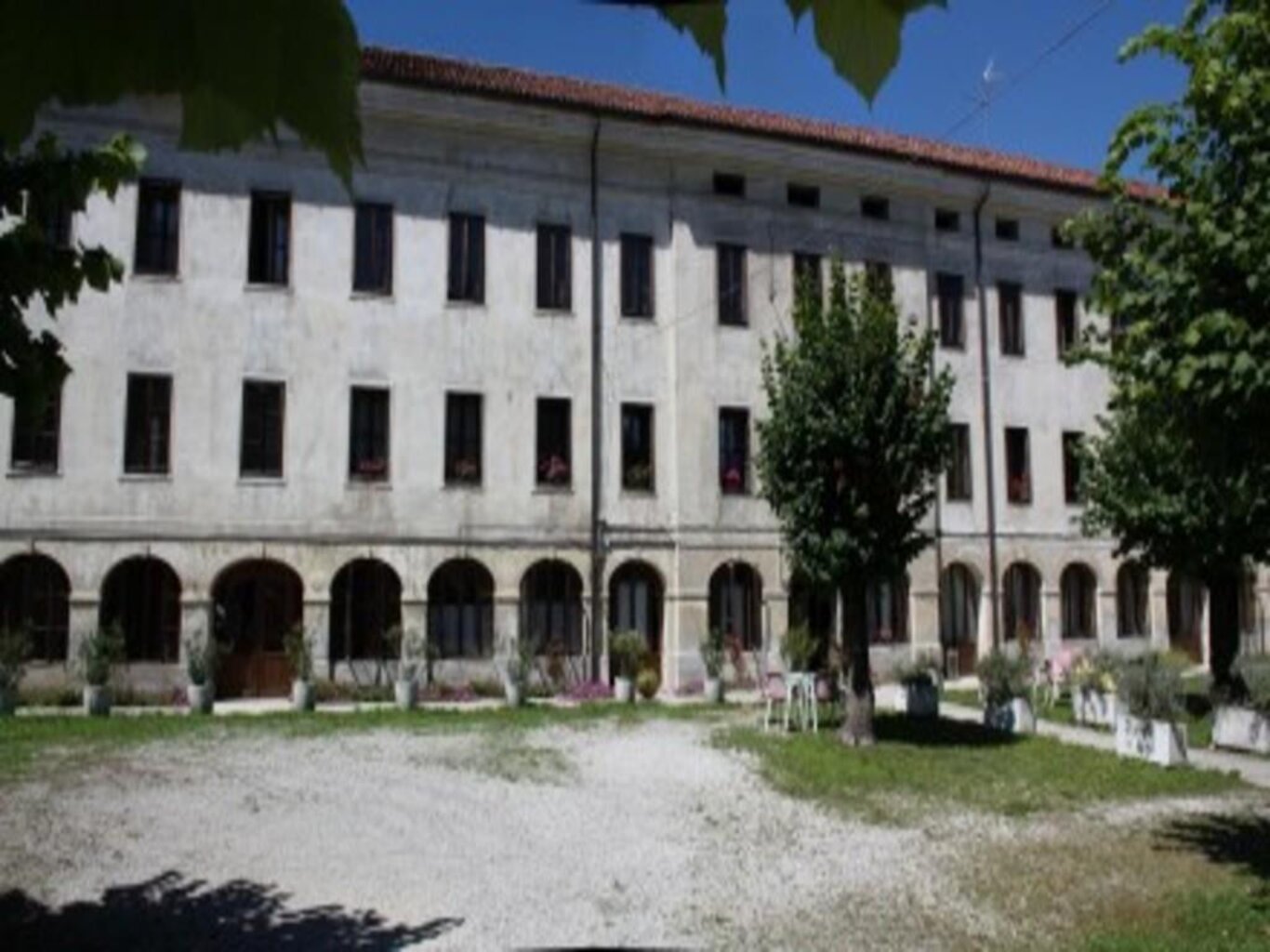 carenzoni (1) carenzoni (1)