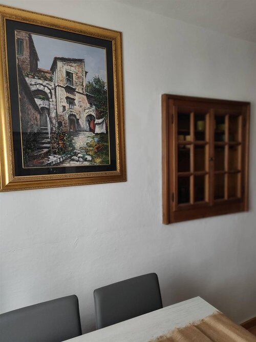 particolare tavolo da cucina