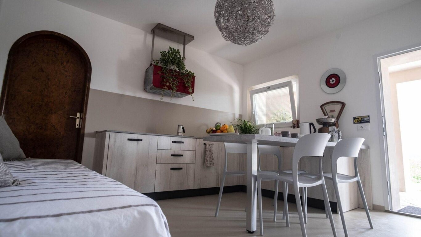 Cucina e soggiorno Mini Amina