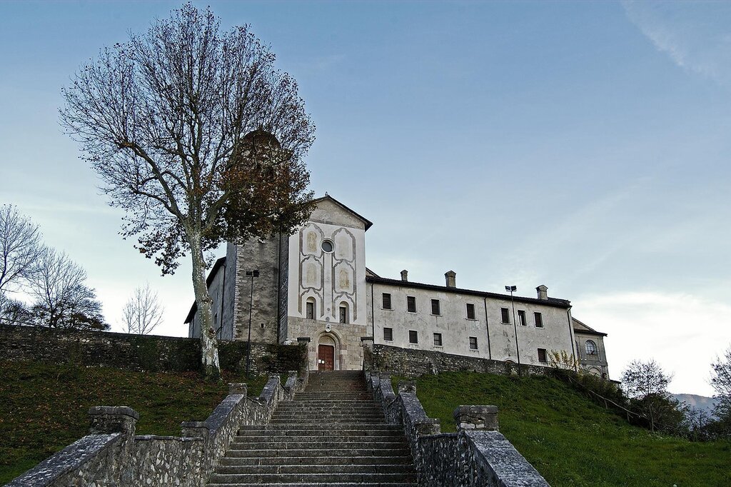 Santuario Ss. Vittore e Corona