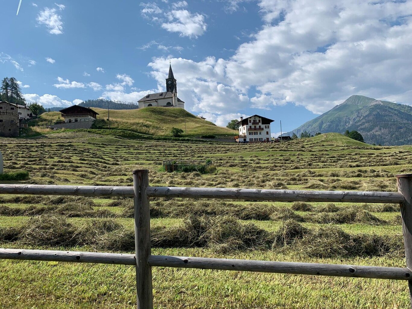 Chiesa di San Gottardo Laste Chiesa di San Gottardo Laste