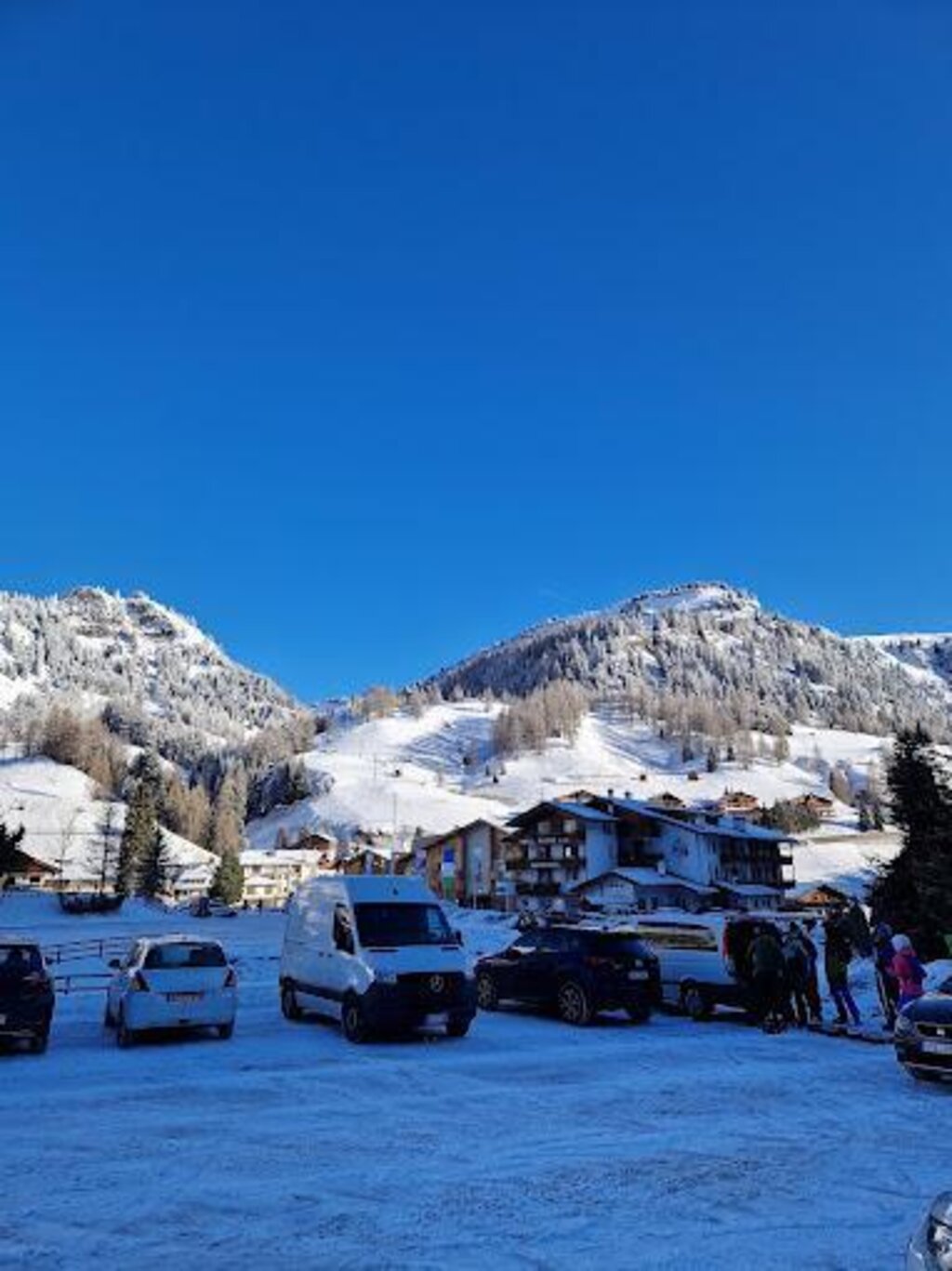 Parcheggio sotto Chiesa