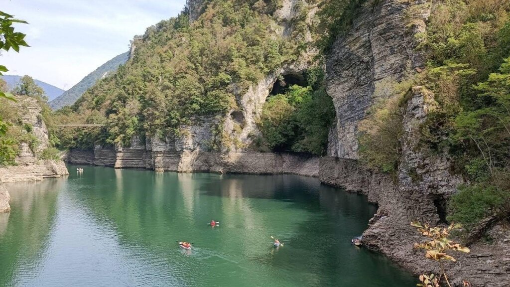 Il lago e la passerella