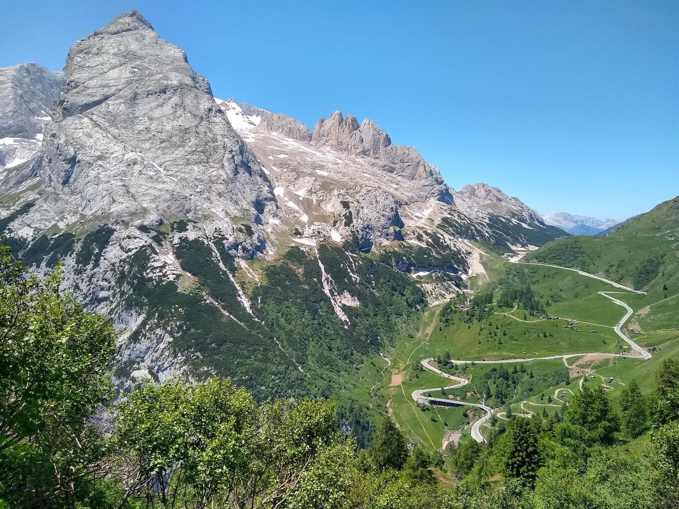 Vista dal Passo delle Crepe Rosse Vista dal Passo delle Crepe Rosse