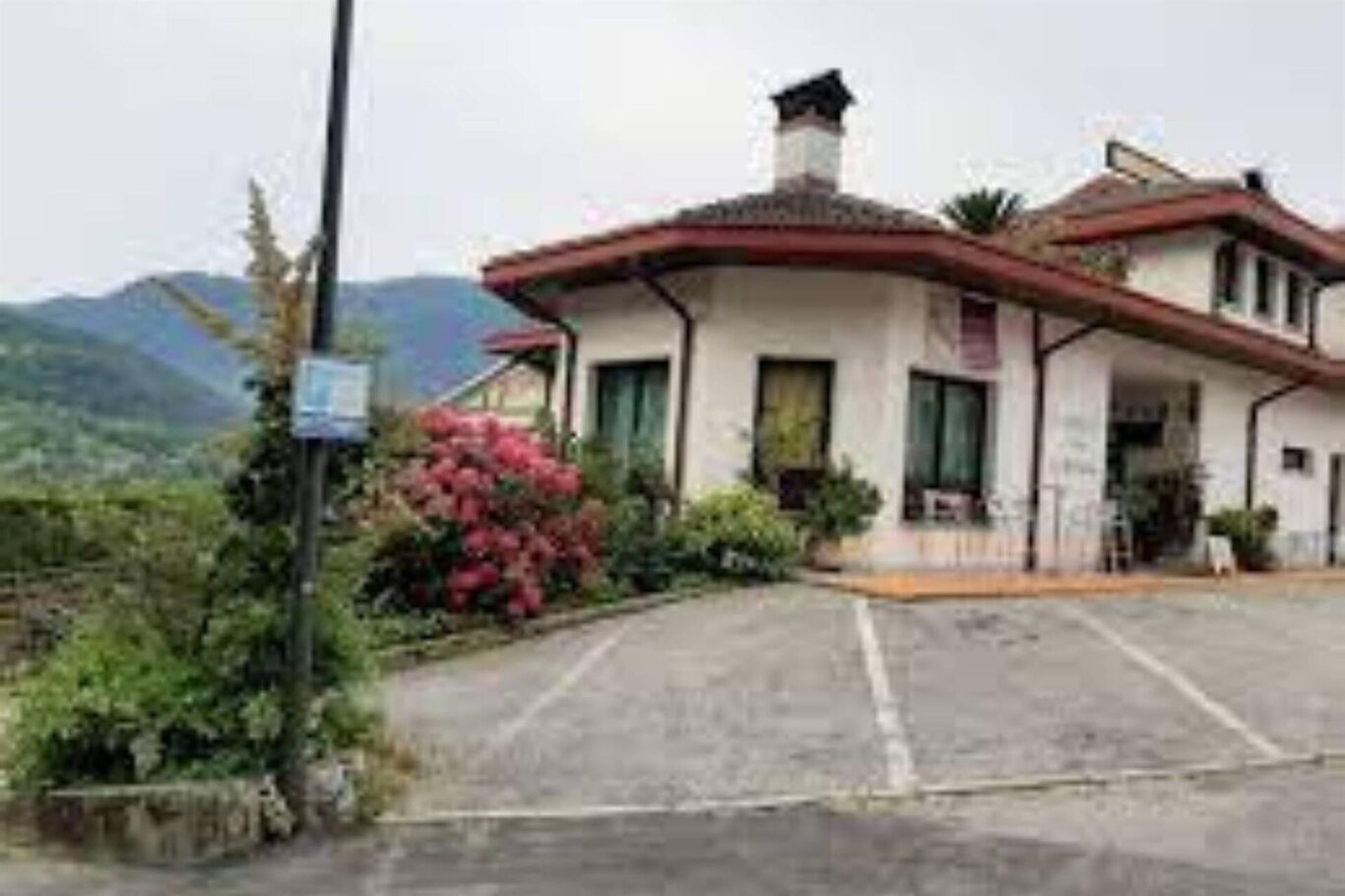 Esterno Ristorante Pizzeria "da Ovidio" Esterno Ristorante Pizzeria "da Ovidio"