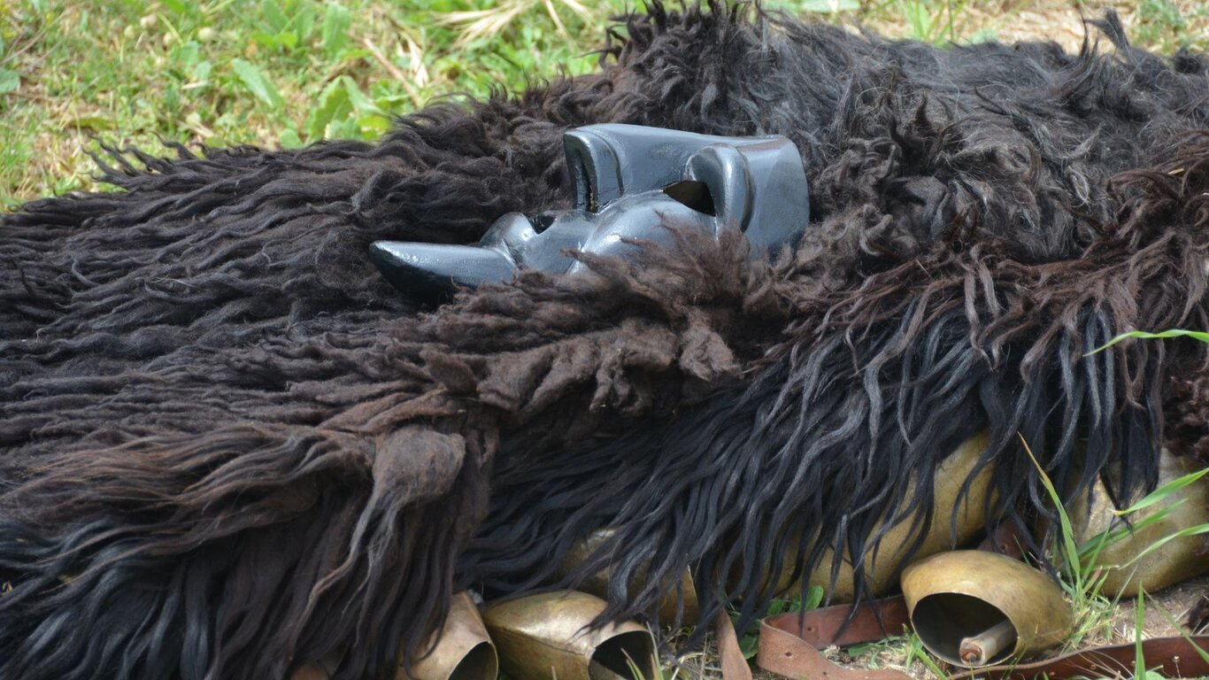 Mamuthones Mamuthones