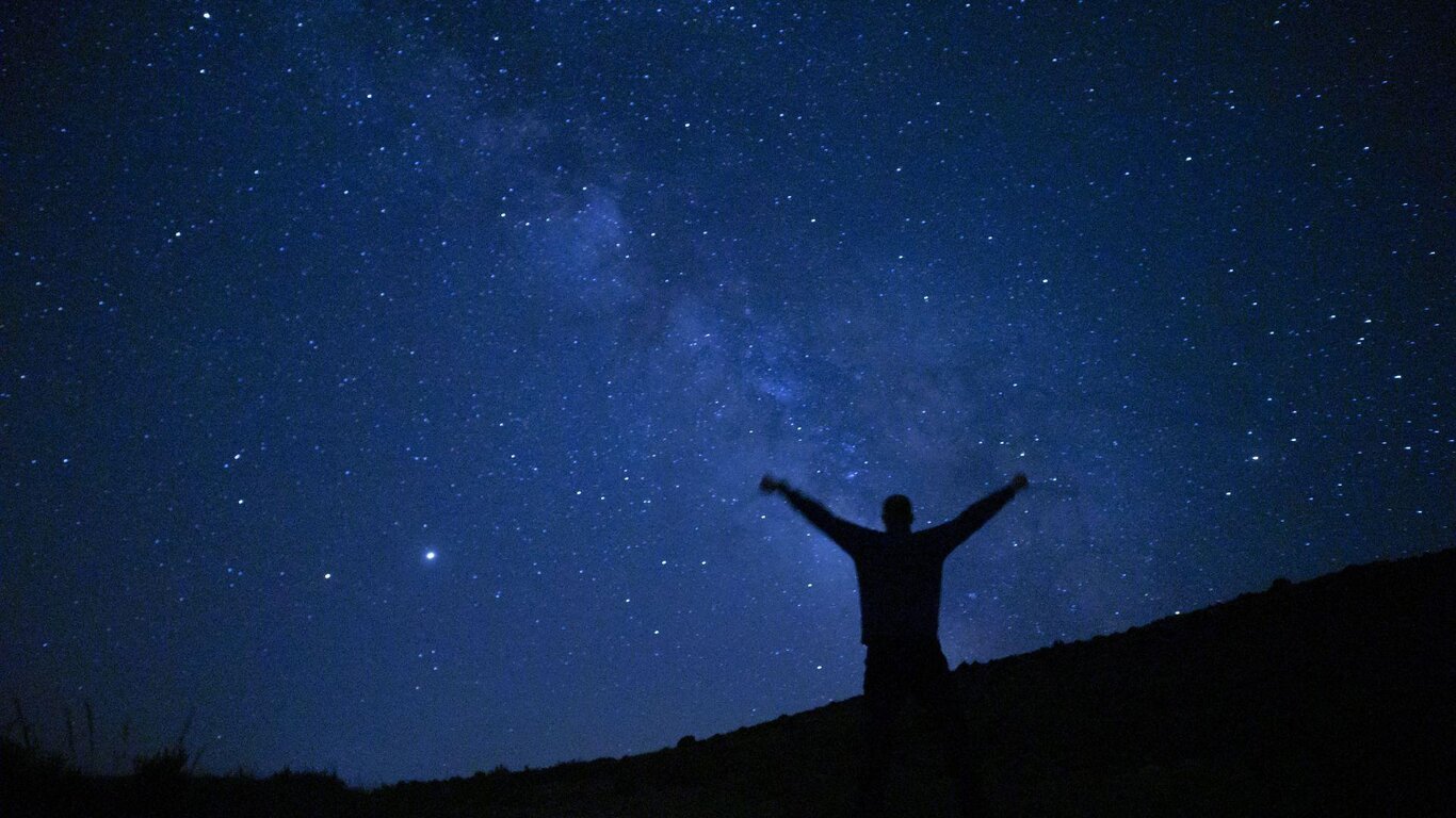 Ammirar le stelle in malga