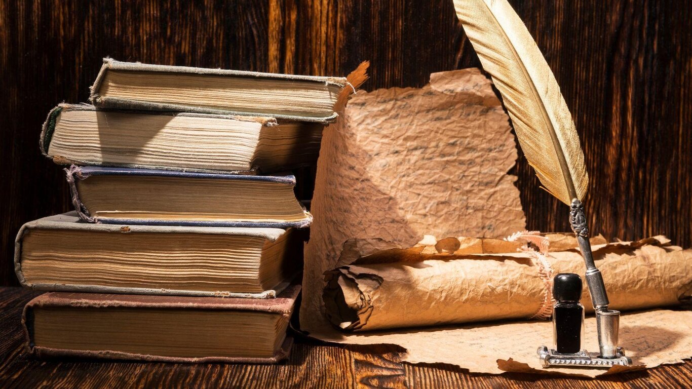 Penna e calamaio e testi antichi