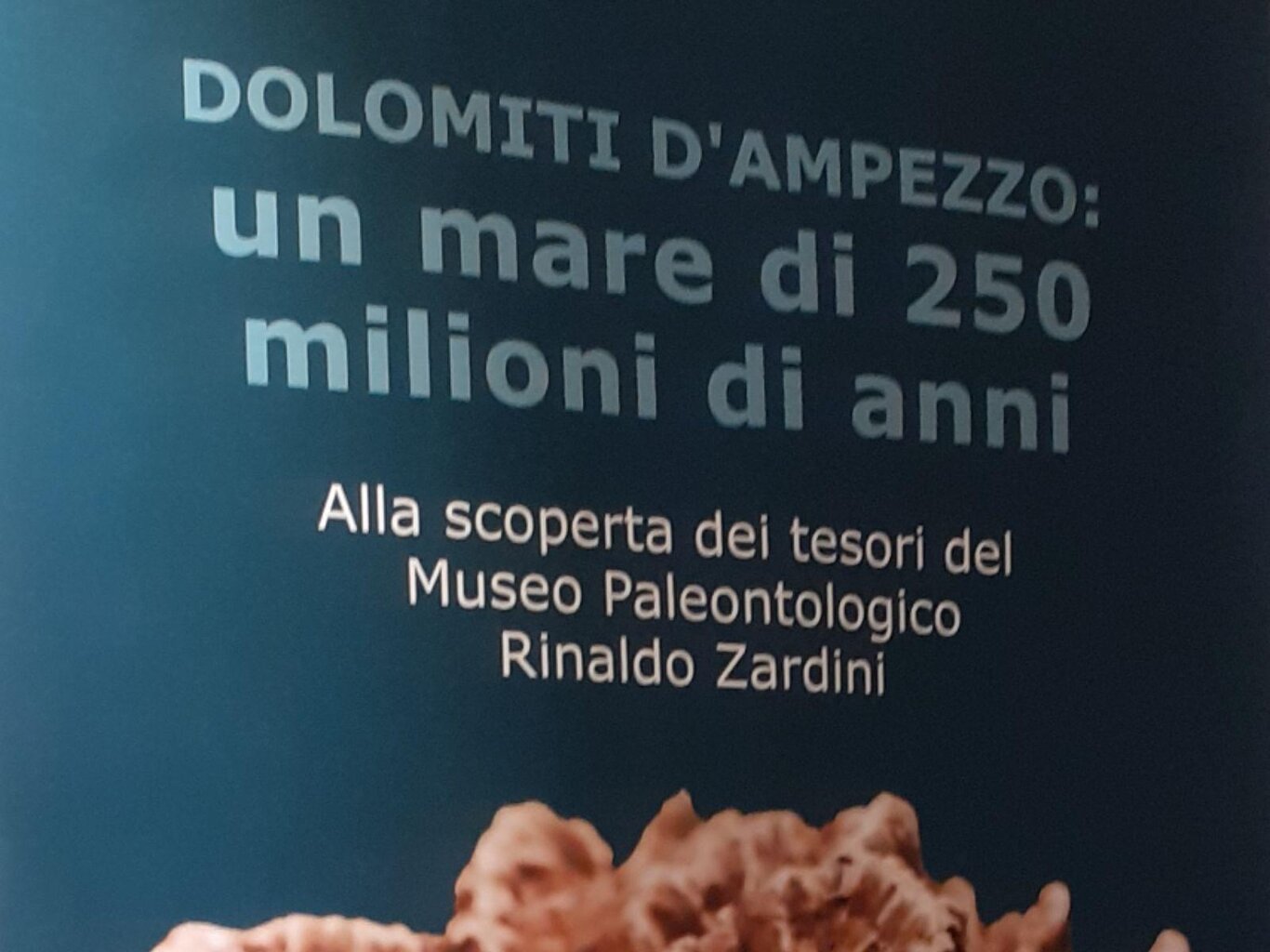 Dolomiti d'Ampezzo. un mare di 250 milioni di anni Dolomiti d'Ampezzo. un mare di 250 milioni di anni