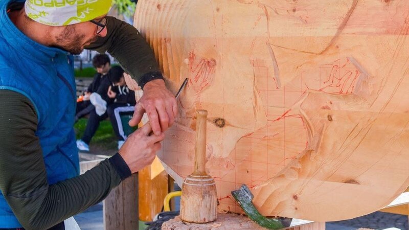 Ex Tempore von Holzskulptur
