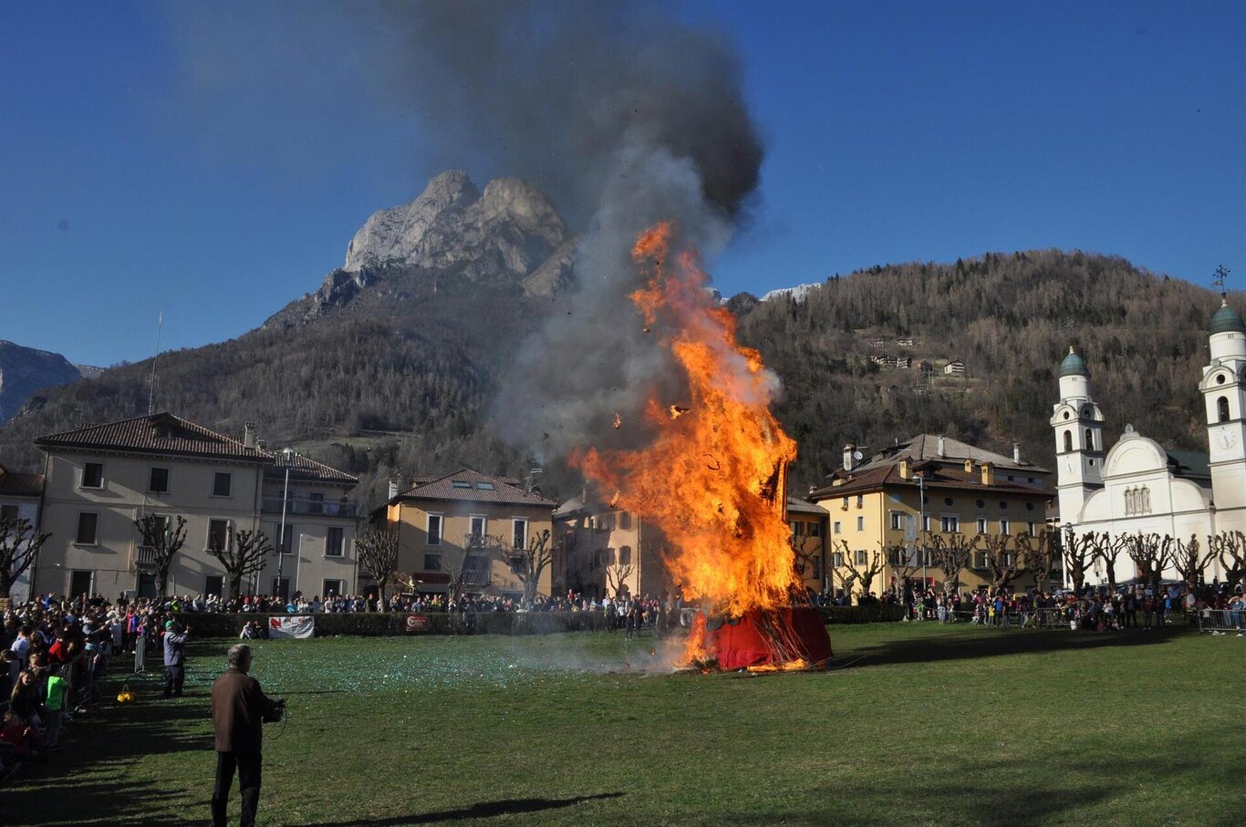 Falo' de la Vecia Popa