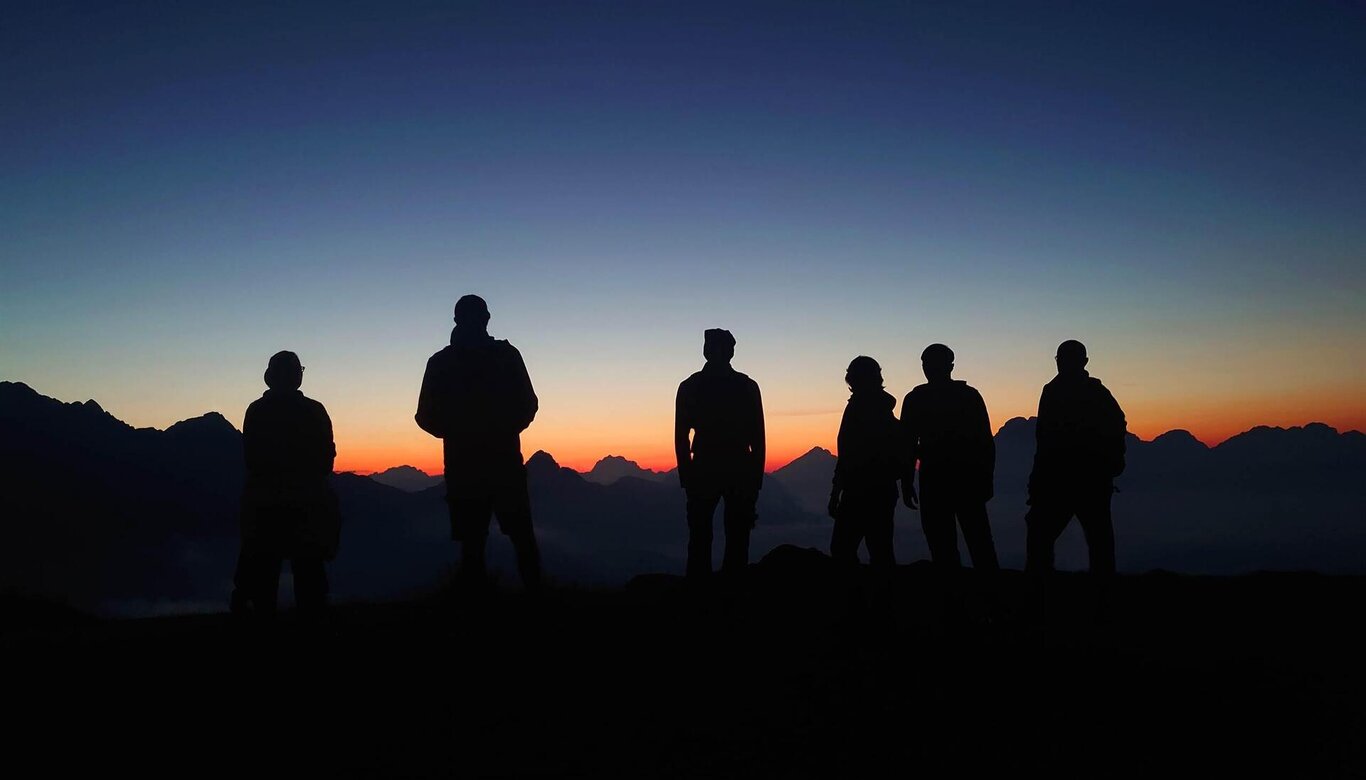 Giù dal letto per ammirare l'alba sul Col Margherita