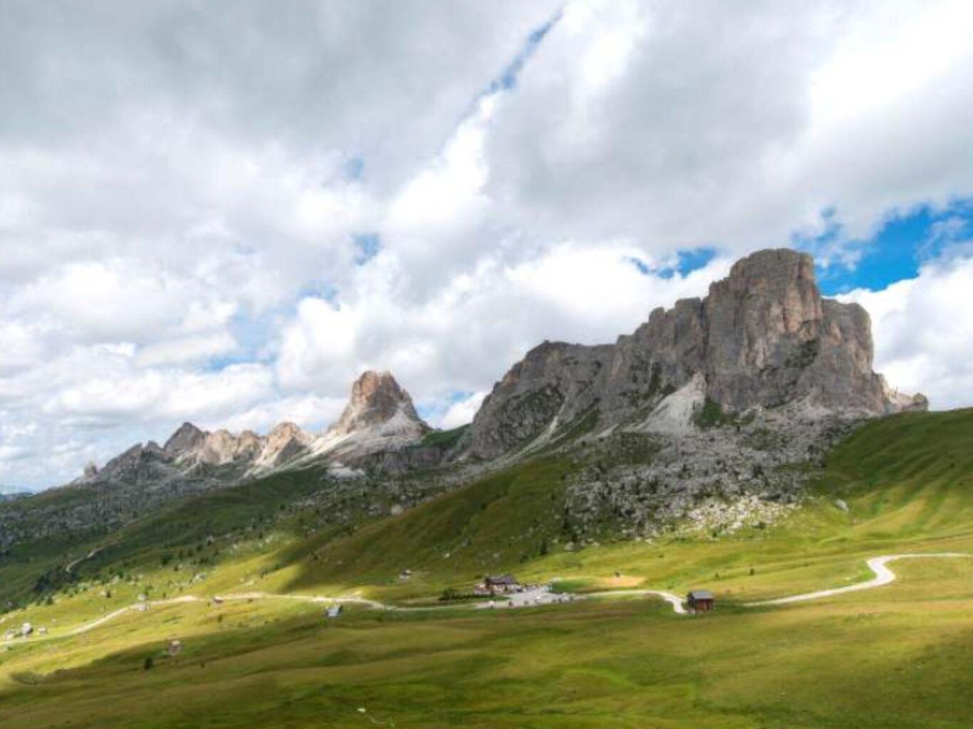 I profumi segreti delle Dolomiti