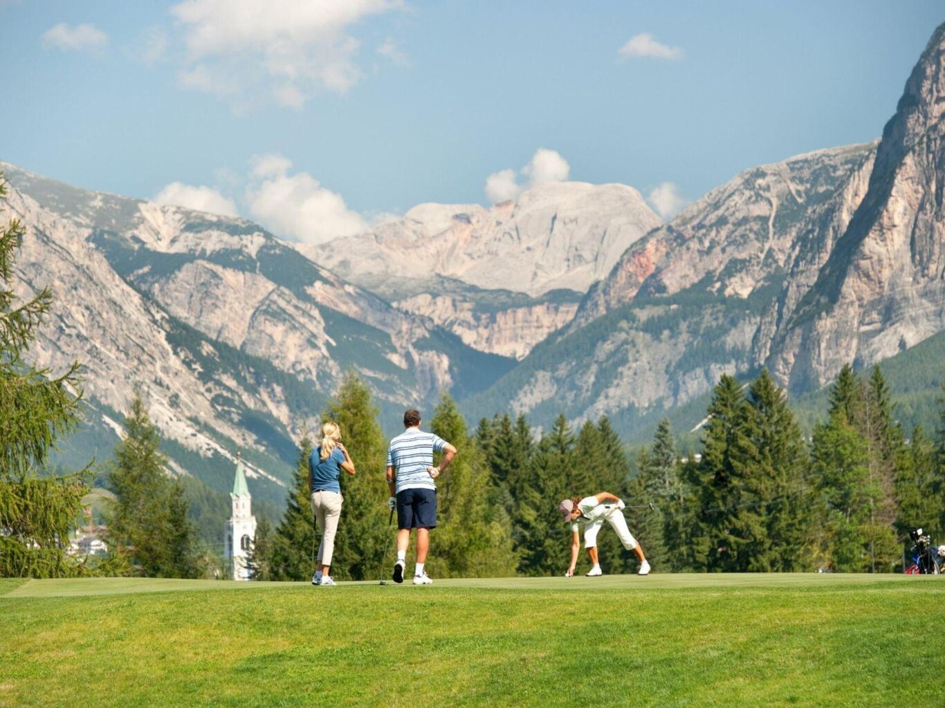 GOLF WITH THE ALPINE SPIRIT