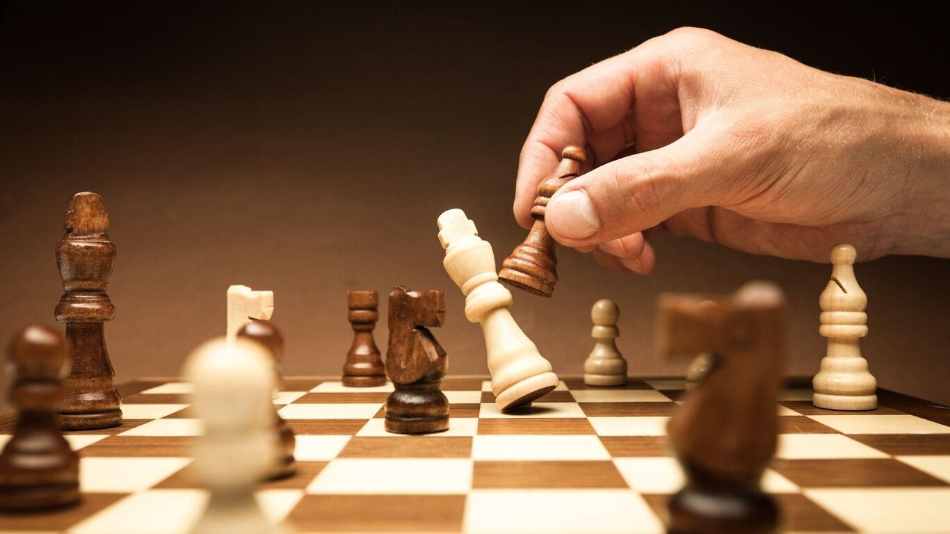 La compagnia degli scacchi... delle "medie"