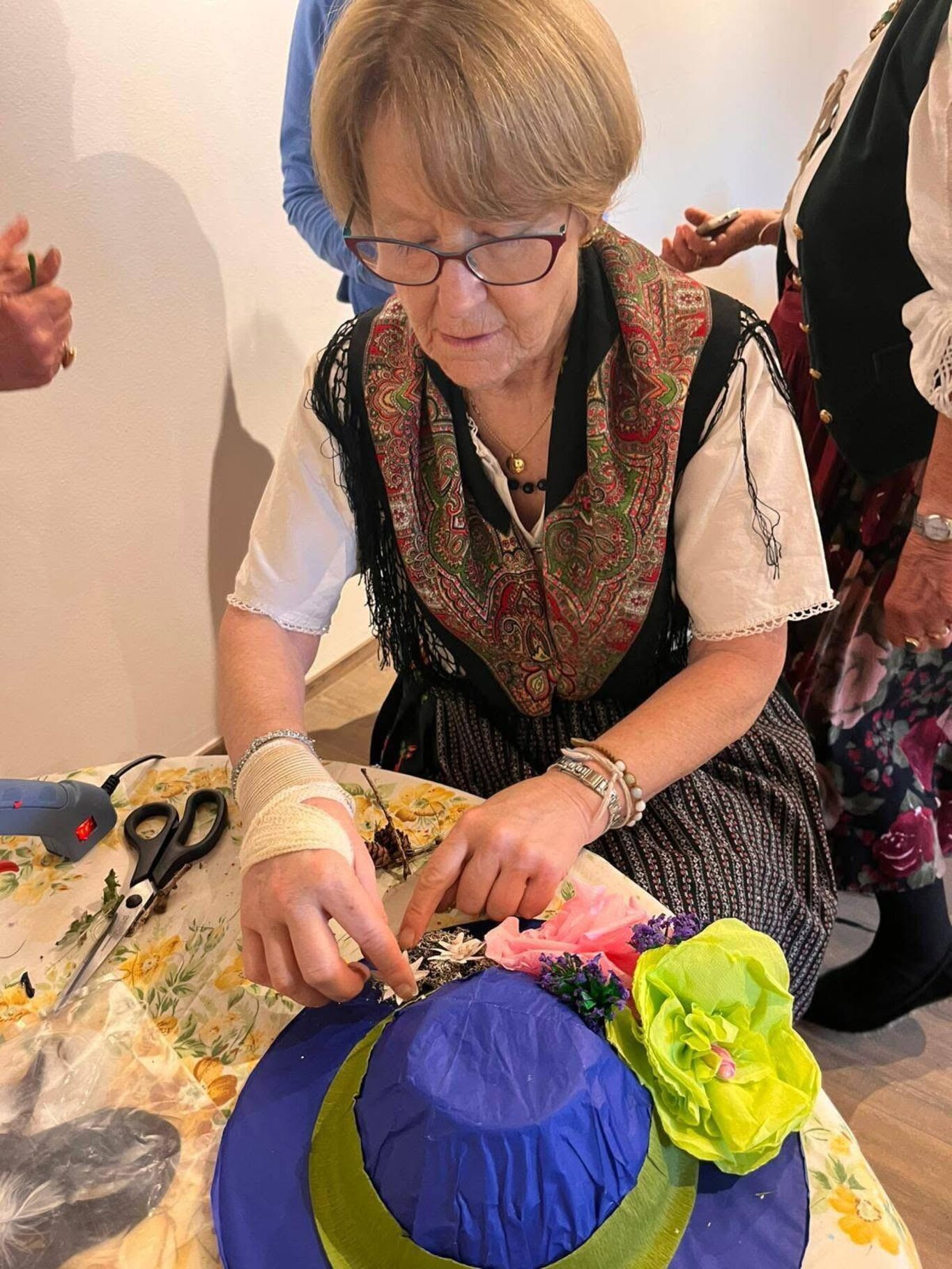 Na scudela piena de fantasia - laboratorio di manualità artistica