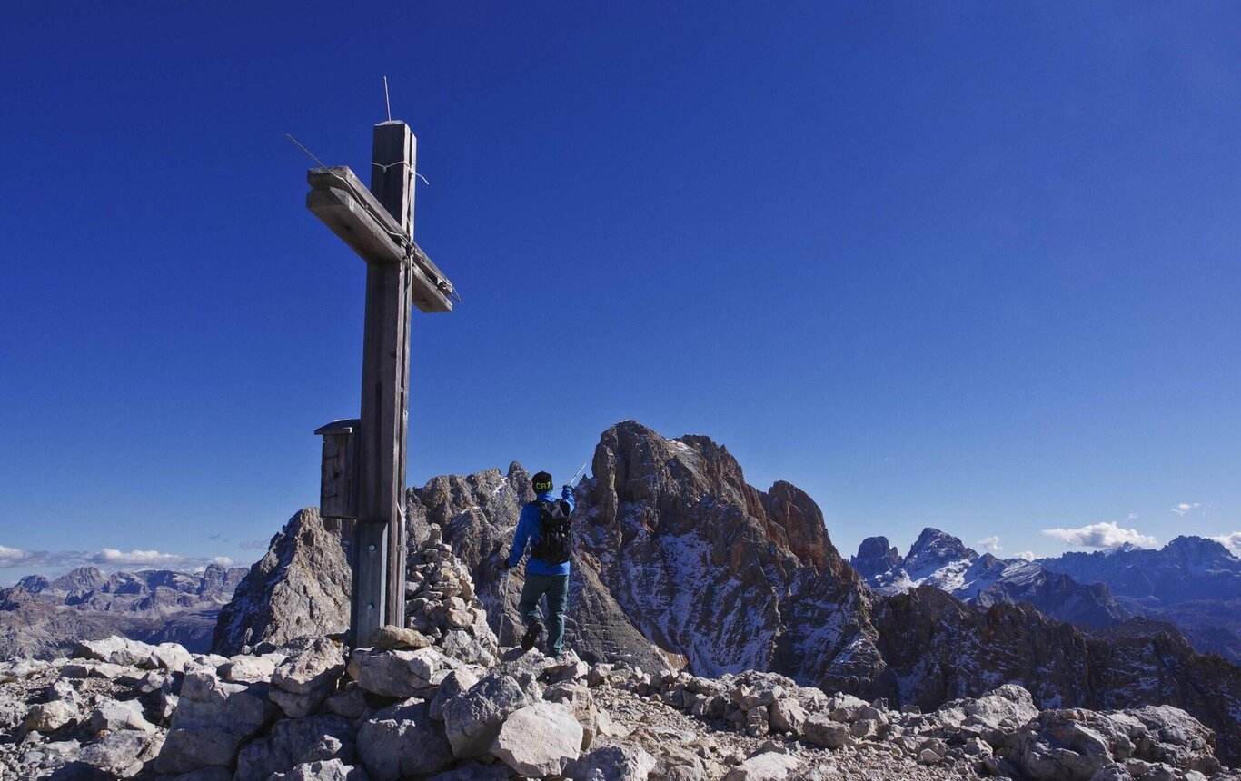 Piccola Croda Rossa nel parco delle Dolomiti D'Ampezzo