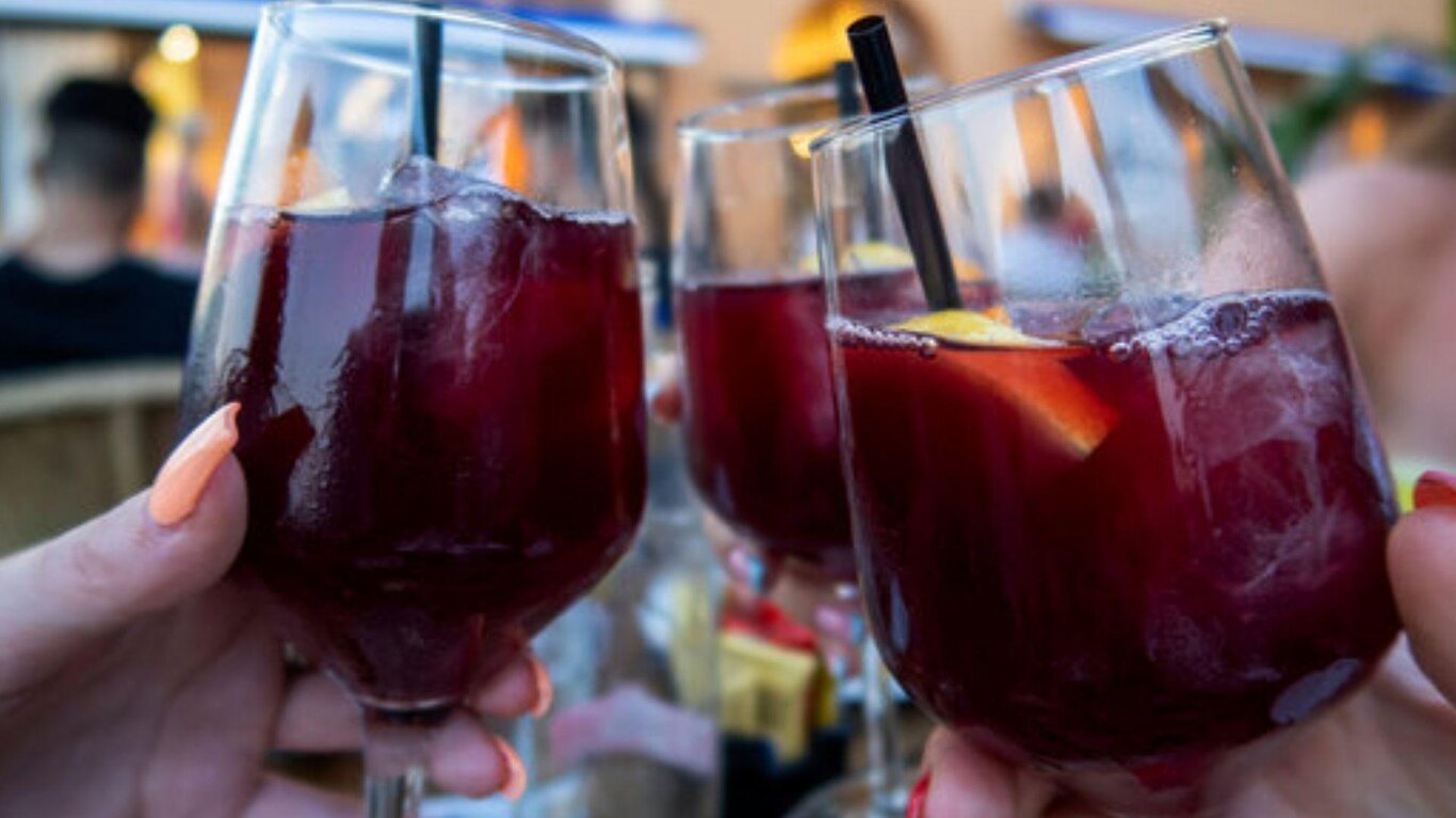 SANGRIA PARTY!