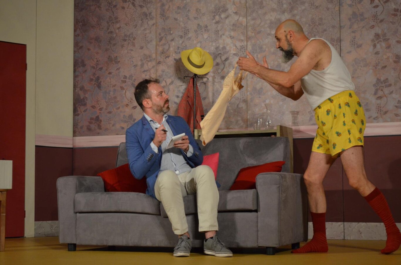 Schauspiel “Cash on delivery”