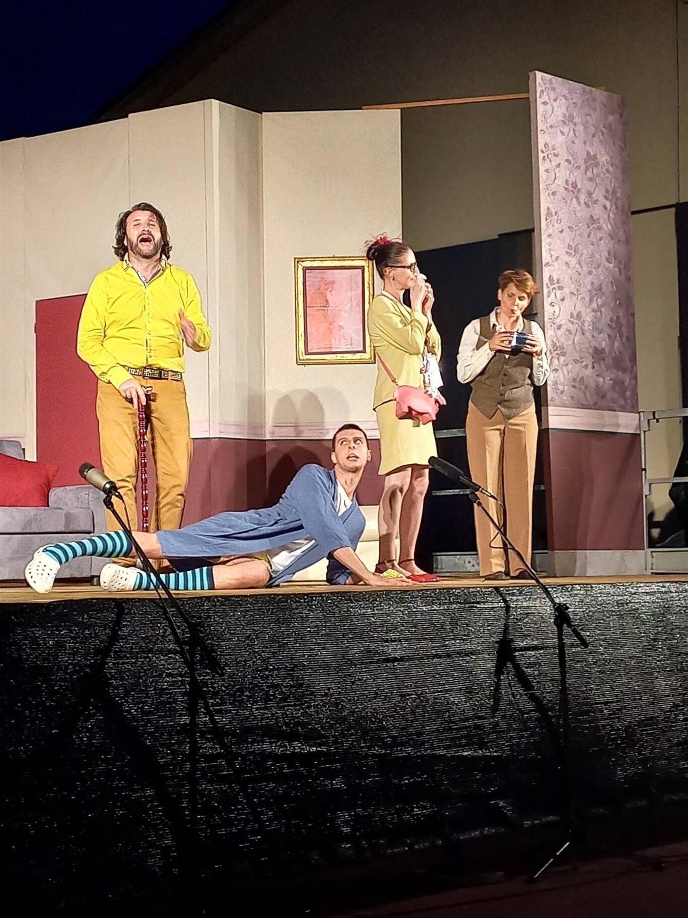 Schauspiel “Cash on delivery”