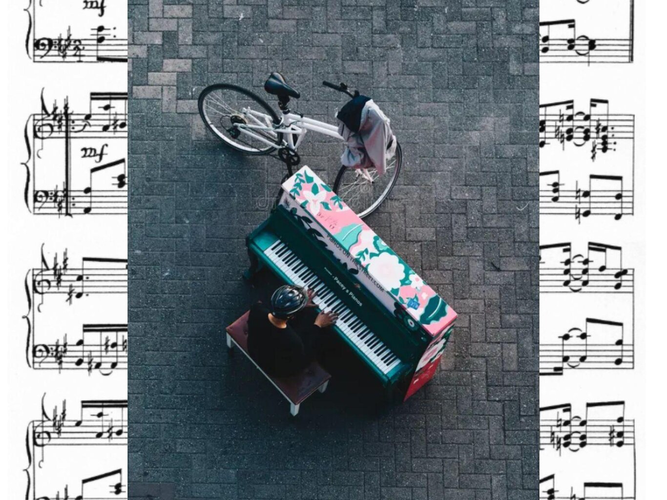 Street Piano