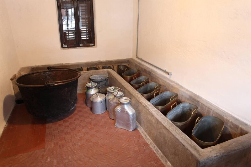 Interno del museo-latteria di Feder