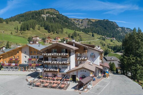 MALITA_esterno_0060_HDR (2)-min MALITA_esterno_0060_HDR (2)-min