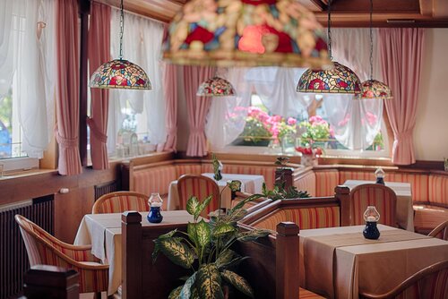 MALITA_bar_0060_HDR (25)-min MALITA_bar_0060_HDR (25)-min