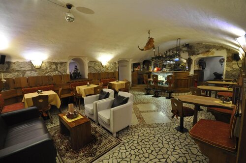 Bar Taverna (5) Bar Taverna (5)