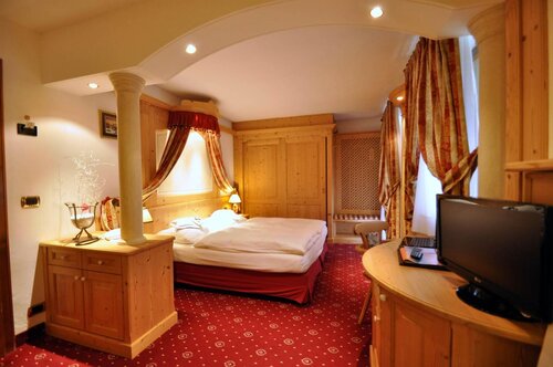 Comfort with balcony (6) Comfort with balcony (6)