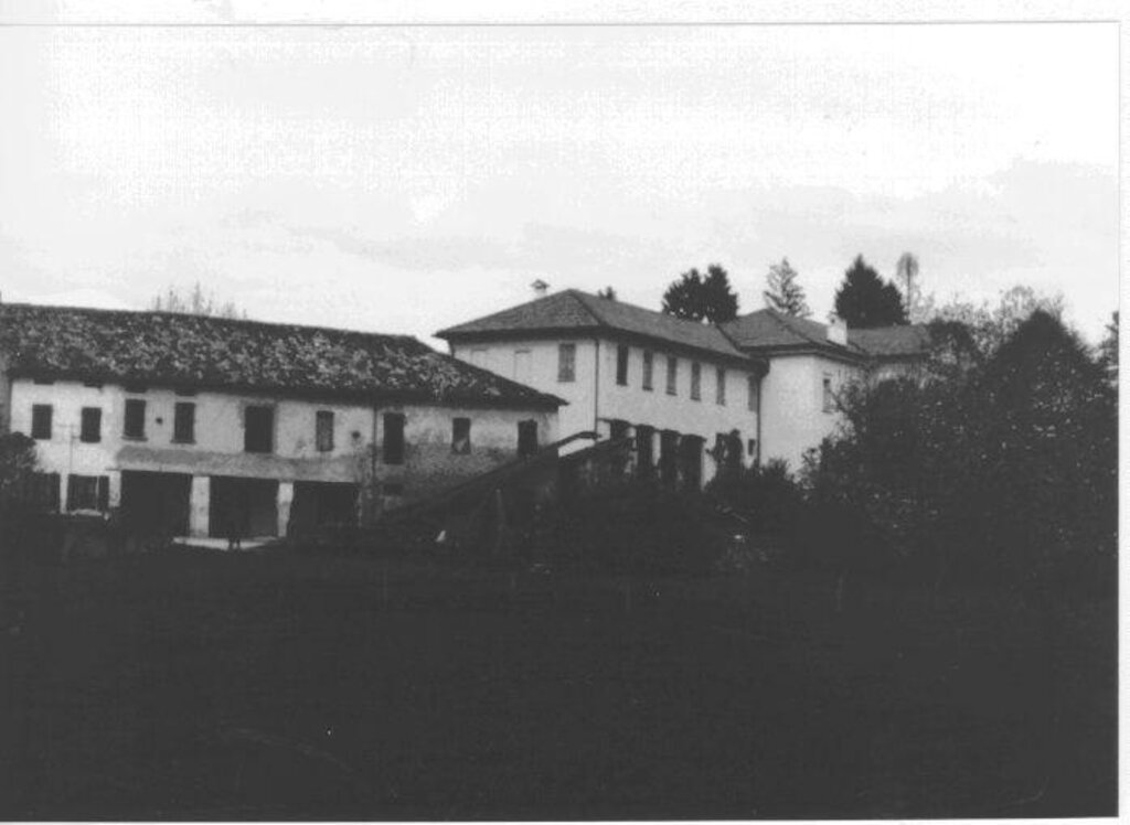 Annesso rustico di Villa Buzzati ora Ferrante_02