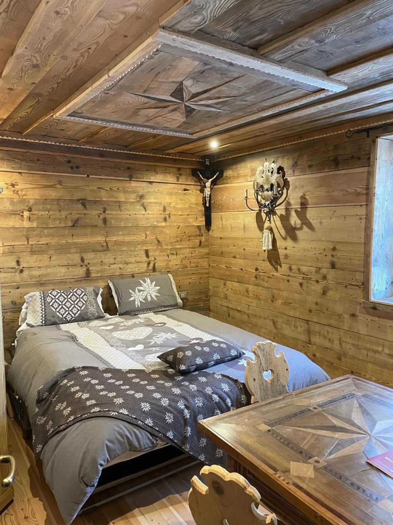 B&B ESTER