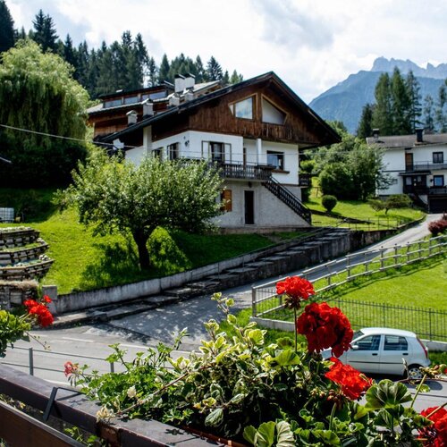 CHALET CRIDOLA DOLOMITI EXPERIENCE