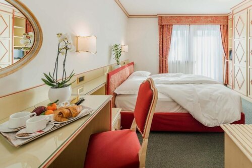 matBLCfront matBLCfront