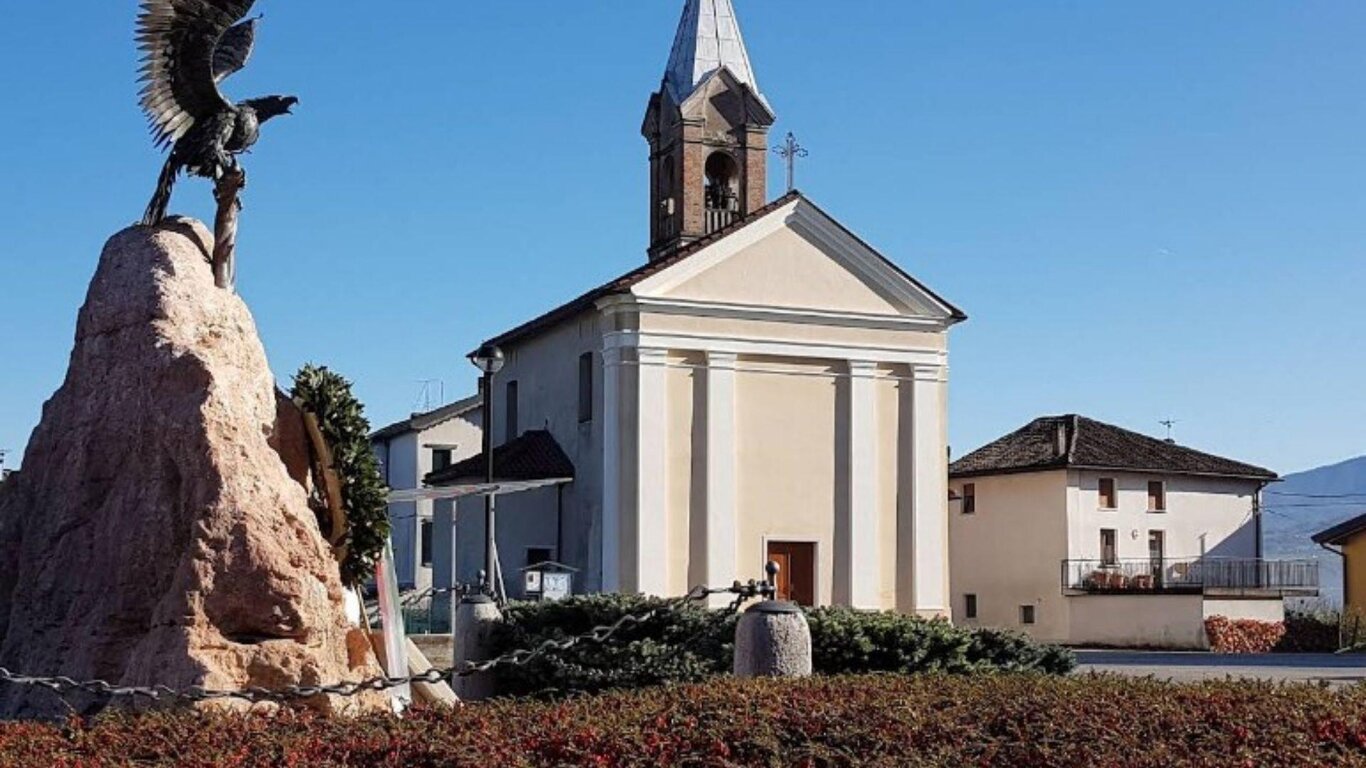 Facciata della chiesa Facciata della chiesa