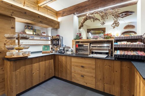 Breakfast room