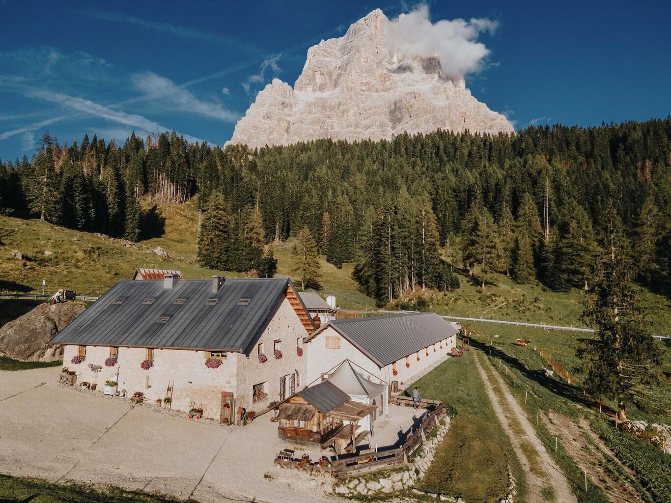 E...STATE IN ZOLDO - Sunrise hike and breakfast at Malga Staulanza