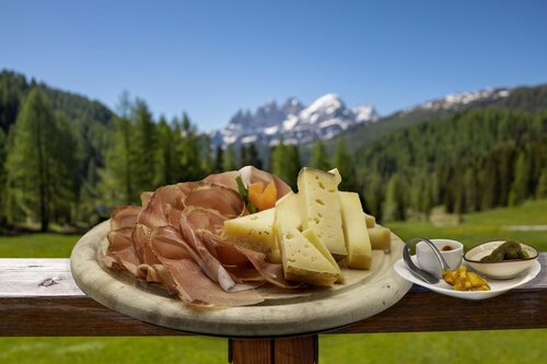 TagliereFormaggiAffettatiDolomiti TagliereFormaggiAffettatiDolomiti