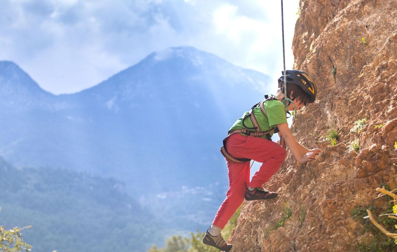 KIDS ACTIVE - SCUOLA DI ARRAMPICATA