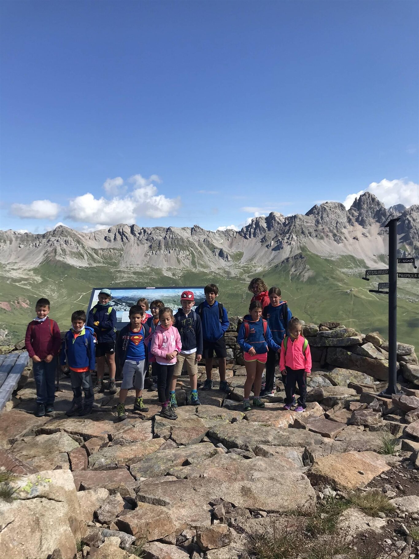 KIDS ACTIVE - STARS ROCK ALLA SCOPERTA del MONDO delle ROCCE