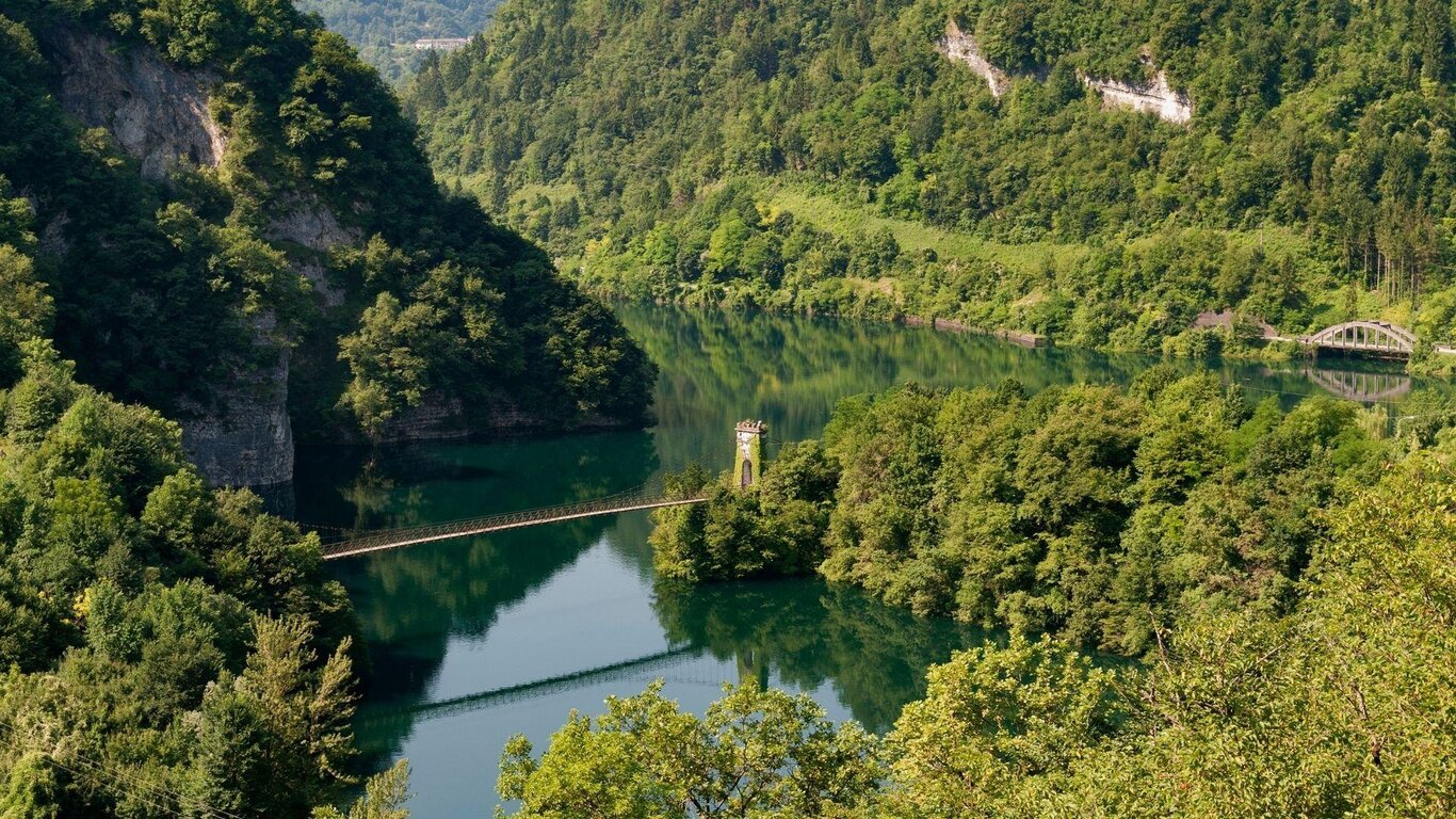 Lago del Corlo