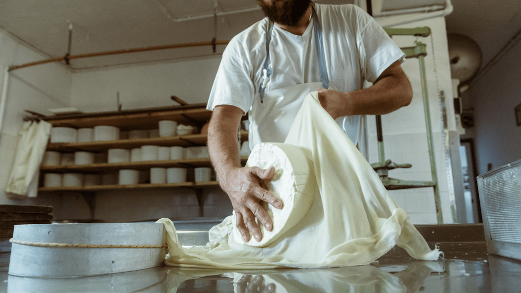 Lavorazione formaggio