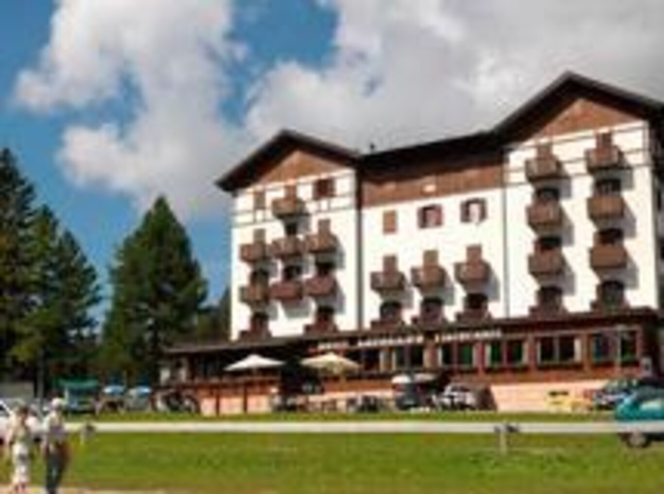 Facciata anteriore Facciata anteriore